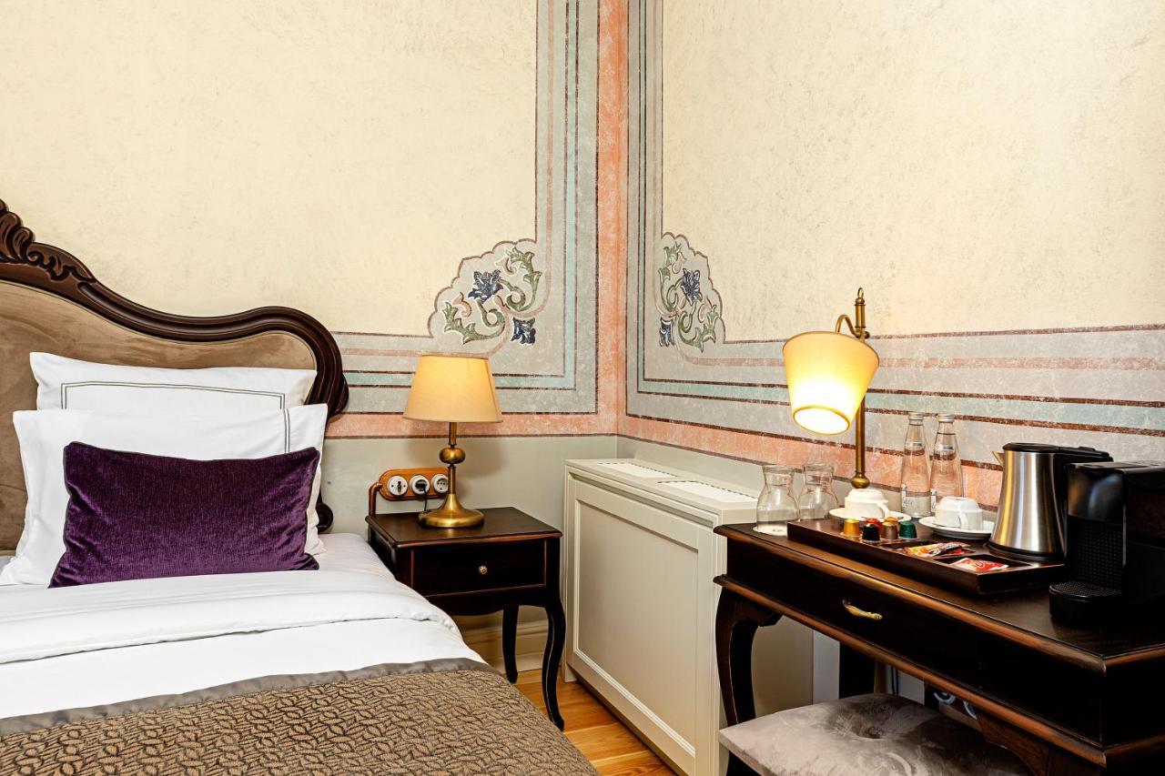 Meroddi Barnathan Hotel *
