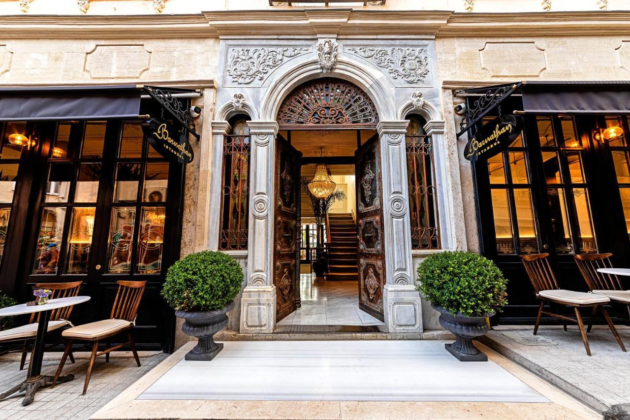 Meroddi Barnathan * Istambul